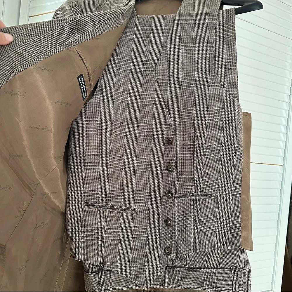 Vintage 70’s Yves Saint Laurent Classic 3 Piece Mens Wool Plaid Suit